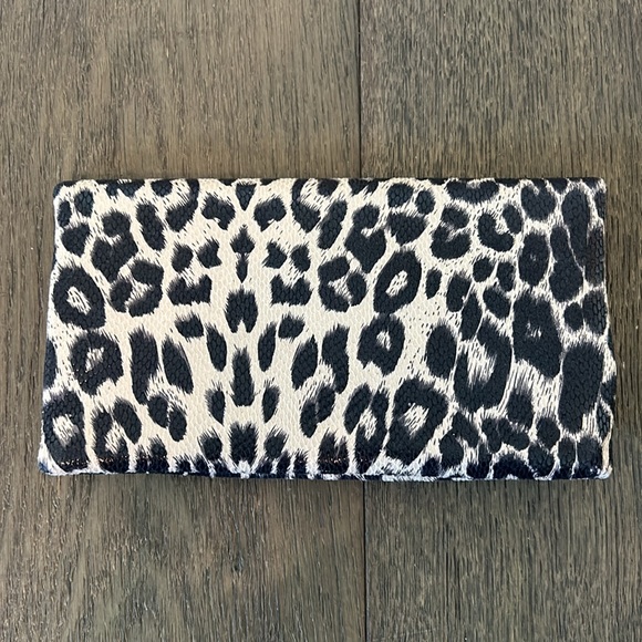 Lulu’s Wild Side Taupe Leopard Print Fold-Over Clutch - Picture 8 of 15
